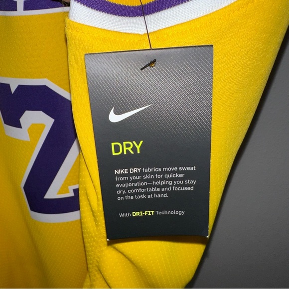 Los Angeles Lakers LeBron James #23 Icon Authentic Jersey - Picture 7 of 10